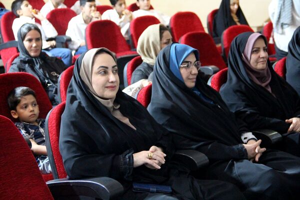 افتتاحیه پیش دبستانی های دوزبانه شهر قیامدشت
