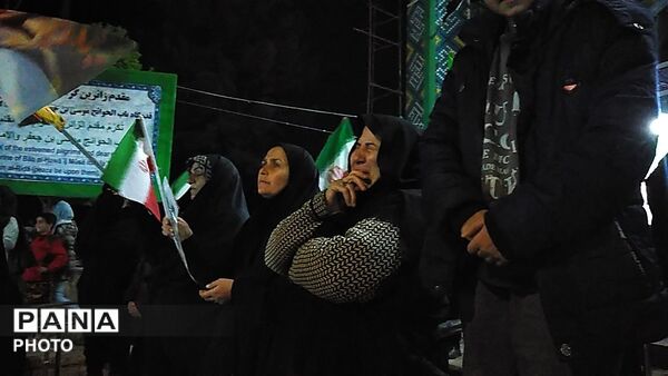خون می‌دهیم ولی خاک هرگز
