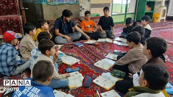 ایستادگی معلمان در سایه چالش‌های جاری