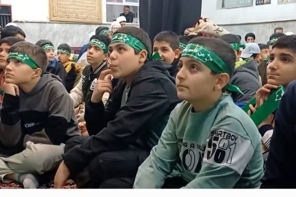 اعتکاف دانش‌آموزی در زرقان