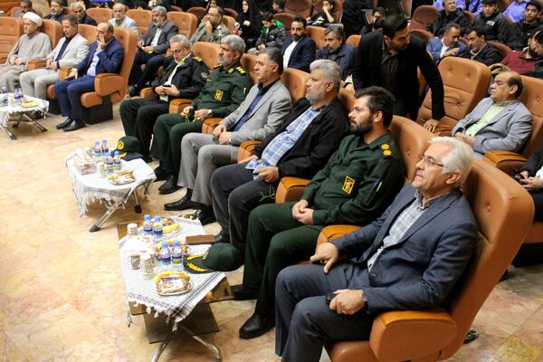 همایش «بسیج، مدرسه عشق» در باقرشهر 