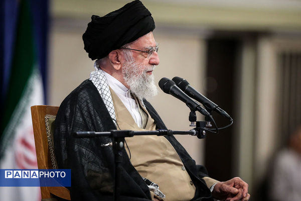 دیدار مسئولان و کارگزاران حج با رهبر انقلاب اسلامی