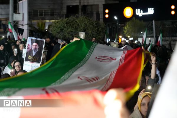 حضور دهه نودی‌های غیور در راهپیمایی شهرستان فردیس