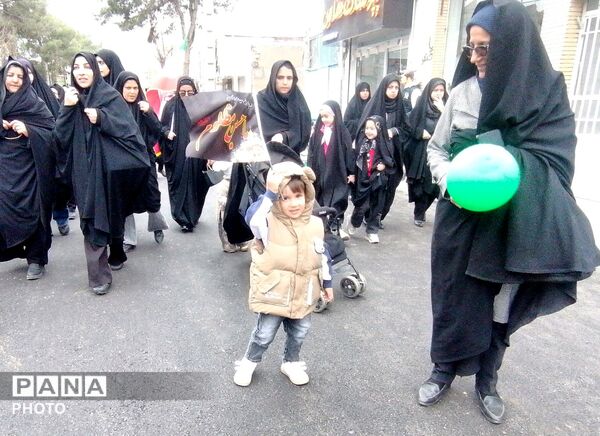 راهپیمایی نوجوانان و کودکان در روز قدس در شهرستان خلیل آباد