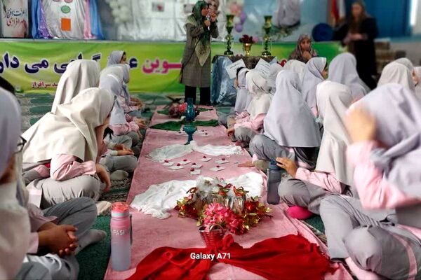 جشن روز مادر در مدارس شهید سرافراز و تربیت اسلامشهر