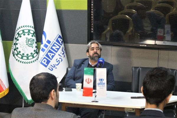 نشست صمیمی «محمد عکاف» با مدیران روابط عمومی نواحی آموزش و پرورش قم