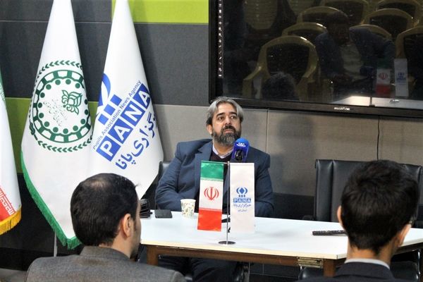 نشست صمیمی «محمد عکاف» با مدیران روابط عمومی نواحی آموزش و پرورش قم