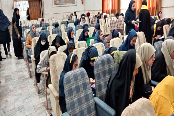 دوره مقدماتی آموزش خبرنگاری ویژه دختران در کانون اندیشه،