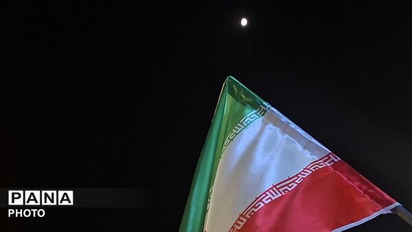 طنین غیرت در ضیافت نور
