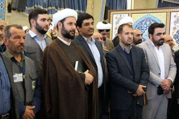 تقدیر از مدیران و فعالان پیشگیری از آسیب‌های اجتماعی شهرک امید صفادشت در نماز جمعه