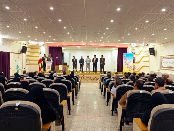 اولین جلسه انجمن اولیا و مربیان دبیرستان رئیس زاده شهرستان خلیل آباد 