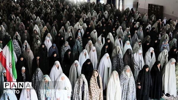 آیین عبادی ،سیاسی نماز جمعه در مصلای فردیس