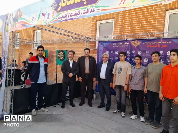 کاروان طرح «مهر با نشاط» با ارسال ۱۲۷ هزار قلم کالای ورزشی و بهداشتی بدرقه شد