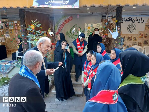 فعالیت چشمگیر آموزش و پرورش ناحیه ۶ در نمایشگاه برمدار ایران سازمان‌ دانش آموزی خراسان رضوی