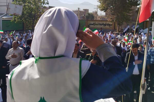 مدرسه فروغ دانش میزبان آیین باشکوه جشن عاطفه‌ها شد