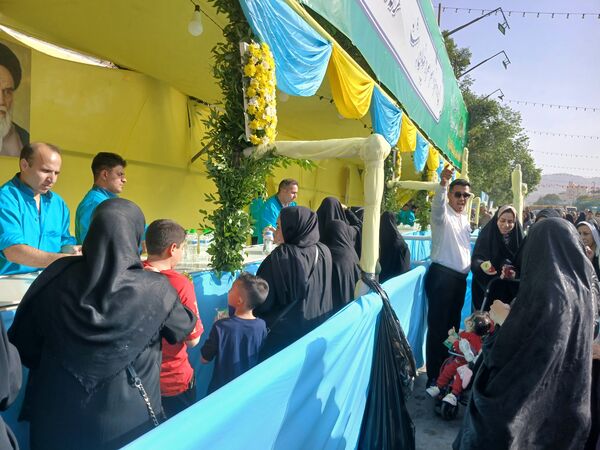 موکب بزرگ شرکت نان قدس رضوی در روز شریف ولادت امام رضا (ع)