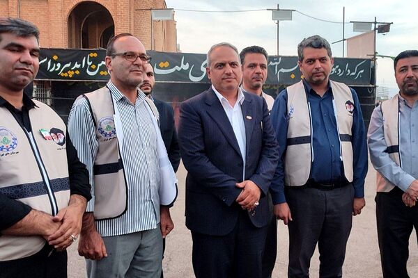 خدمت‌رسانی دانش‌آموزان در موکب «عشاق‌الحسین(ع)» سازمان دانش آموزی شهرستانهای تهران