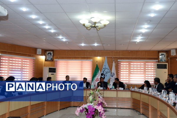  نشست هم‌اندیشی تخصصی مدیران آموزش و پرورش مناطق ۱۸ گانه و دانشگاه فنی و حرفه‌ای استان بوشهر 