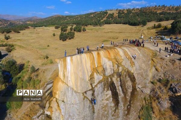 دومین جشنواره ملی انگور سیاه سردشت