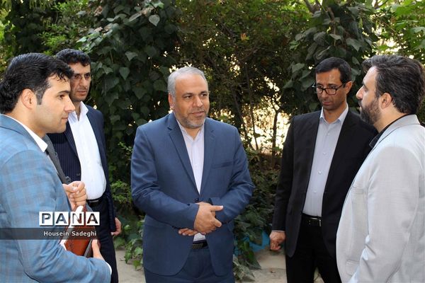 حضورمدیرکل امورتربیتی و مشاوره وزارت آموزش و پرورش در اداره کل آموزش و پرورش شهرستان‌های استان تهران