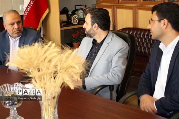 حضورمدیرکل امورتربیتی و مشاوره وزارت آموزش و پرورش در اداره کل آموزش و پرورش شهرستان‌های استان تهران