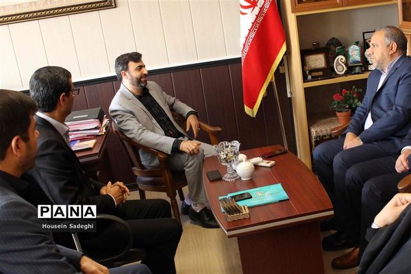 حضورمدیرکل امورتربیتی و مشاوره وزارت آموزش و پرورش در اداره کل آموزش و پرورش شهرستان‌های استان تهران