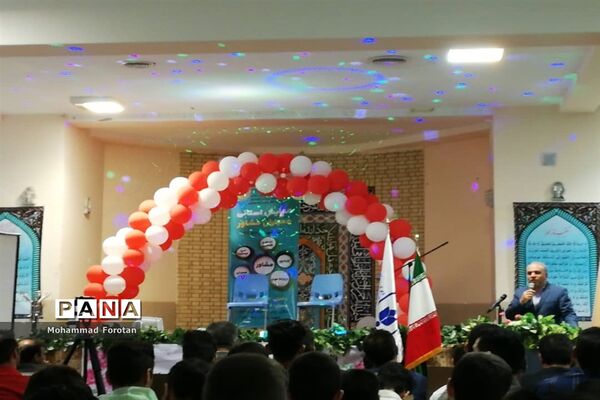 اولین اردوی آموزشی توجیهی همیاران مشاور پسر در استان فارس