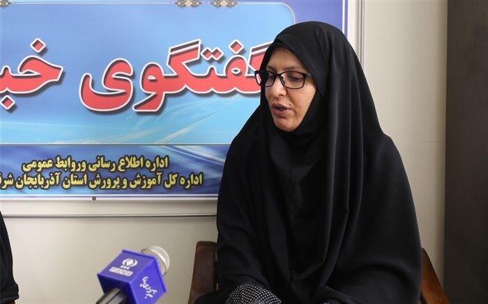 ممنوع بودن استفاده از کتابهای کمک درسی در ساعات رسمی آموزشی ابتدایی