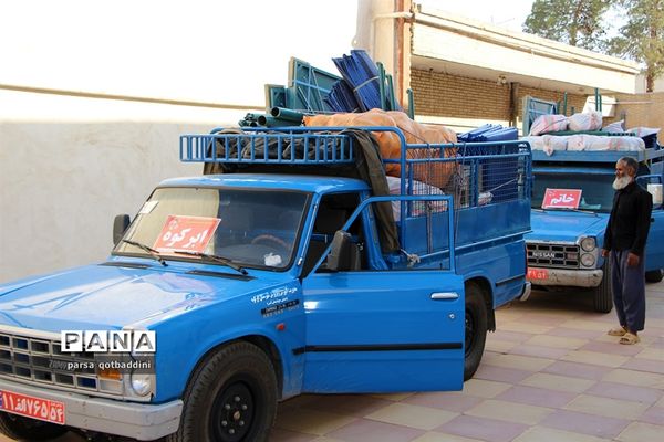 توزیع لوازم ورزشی در بین مدارس استان یزد