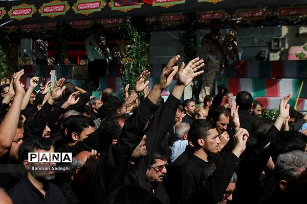 مراسم تشییع پیکرمطهر ۱۳۵شهید گمنام دفاع مقدس