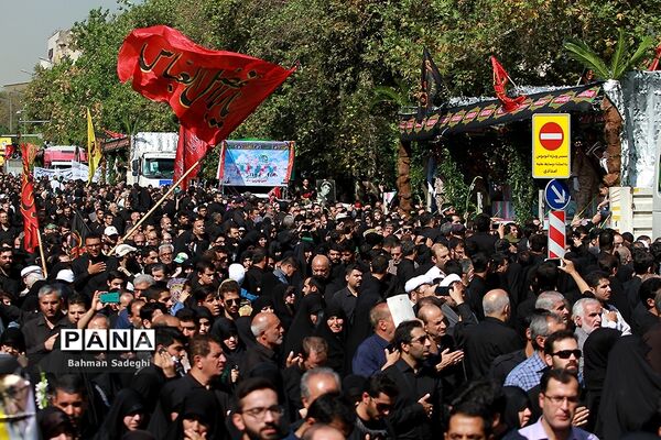 مراسم تشییع پیکرمطهر ۱۳۵شهید گمنام دفاع مقدس