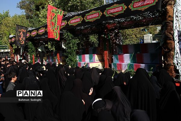 مراسم تشییع پیکرمطهر ۱۳۵شهید گمنام دفاع مقدس