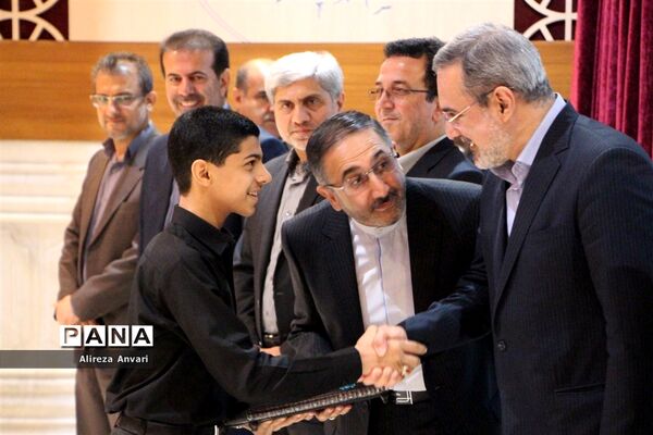 حضور وزیر آموزش‌وپرورش در گردهمایی فرهنگیان در نوشهر