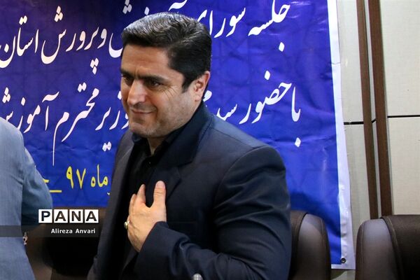 حضور وزیر آموزش‌وپرورش در جلسه شورای آموزش‌وپرورش مازندران