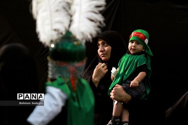 همایش شیرخوارگان حسینی در مصلی تهران