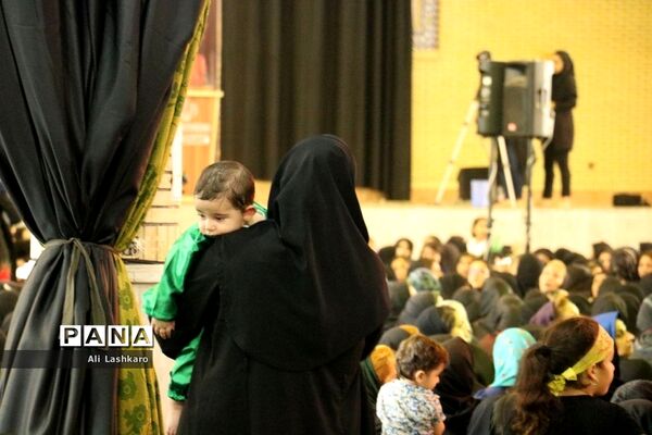 همایش شیرخوارگان حسینی در حسینیه ثارالله قائم شهر