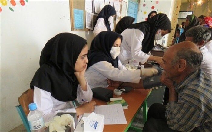 تلاش می‌کنیم مطالبات پزشکان، نقدی پرداخت شود