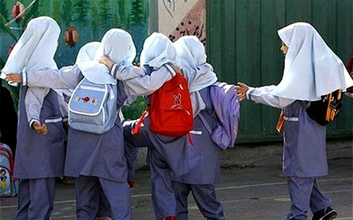 14 توصیه برای خرید کیف و کفش استاندارد دانش‎آموزان