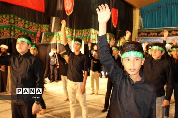 حضور پرشور دانش‌آموزان استان کهگیلویه و بویراحمد در سوگواره‌ «احلی‌من‌العسل»