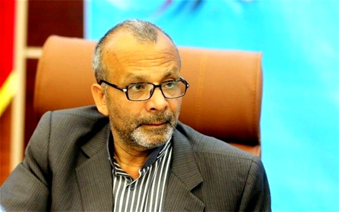 مردم برای تامین لوازم التحریر فرزندانشان در شروع سال تحصیلی با مشکل مواجه اند