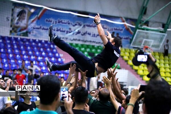 بازی فوتسال تیم‌های شهروند ساری و سوهان محمد سیمای قم