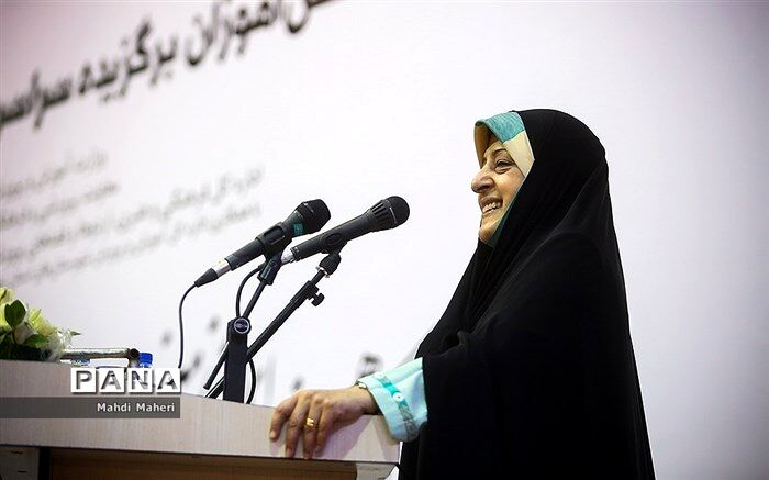 ۷۰ درصد صنایع دستی کشور توسط زنان تولید می شود