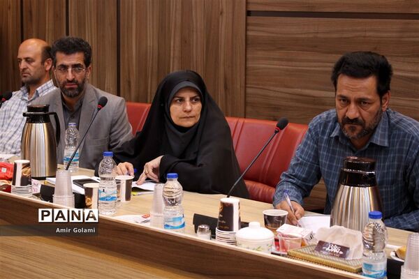 جلسه تشریح دستور العمل ساماندهی نیروی انسانی حوزه معاونت پرورشی و فرهنگی شهرستانهای استان تهران