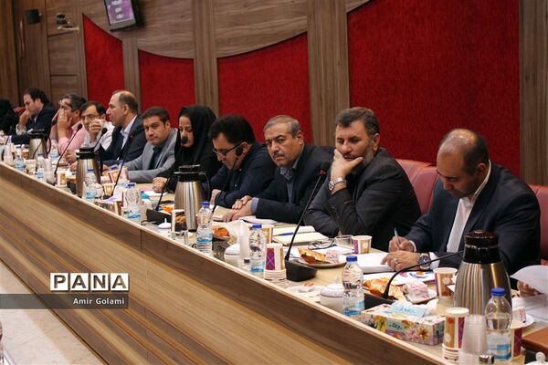 جلسه تشریح دستور العمل ساماندهی نیروی انسانی حوزه معاونت پرورشی و فرهنگی شهرستانهای استان تهران