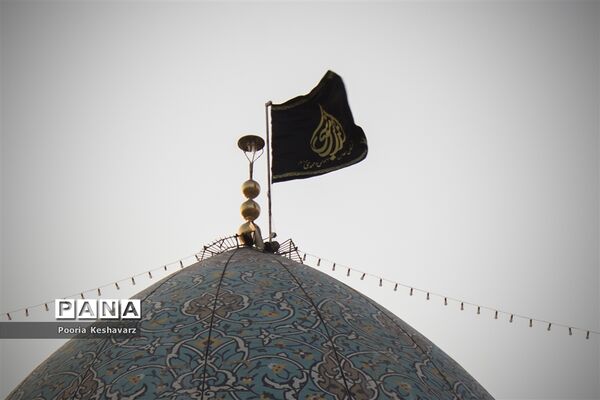 سیاهپوش شدن حرم مطهر شاهچراغ در شرف محرم