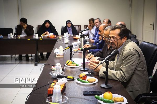 رونمایی از نرم افزار سامانه نظارت و کنترل اردو های دانش آموزی