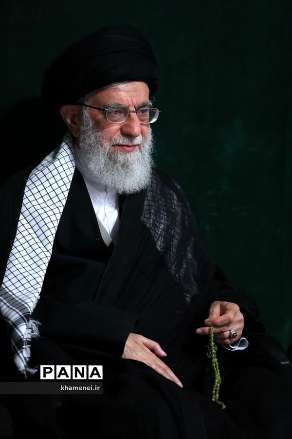 اولین شب مراسم عزاداری حضرت اباعبدالله الحسین (ع) در حسینیه امام خمینی