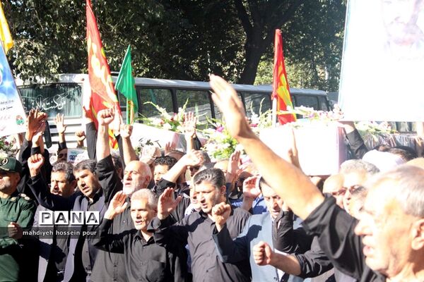 تشییع پیکر مطهر  ۹ شهید گمنام دفاع مقدس در تبریز