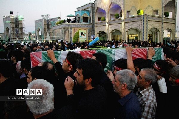 تشییع پیکر مطهر 9 شهید گمنام دفاع مقدس و 2 شهید مدافع حرم