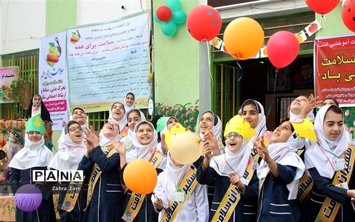 دانش‌آموزان مازندران دو رتبه برتر کشوری جشنواره سفیران سلامت را به دست آوردند